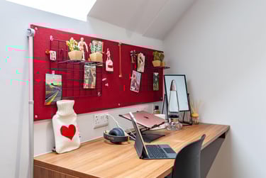 1 bed studio, 40-41 High Street, Englefield Green, Egham, TW209DP - Image 4